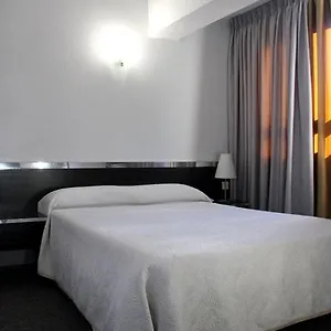 https://oriol.andorra-la-vella-hotels.net